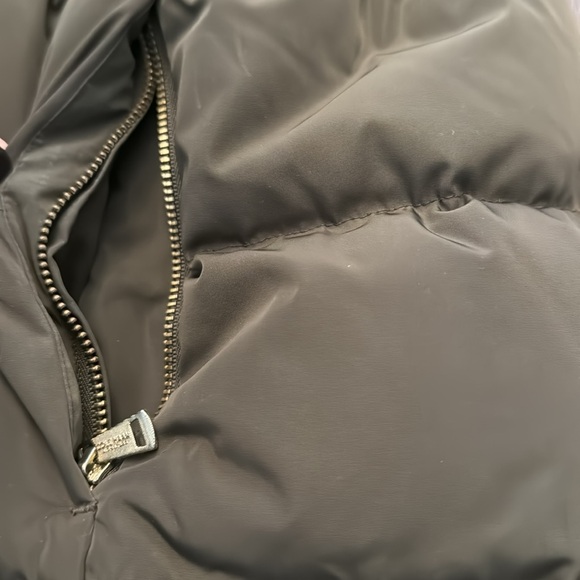 🆕NWOT Women's 40" Signature Hooded Olive Taffeta Down Coat size Small - Picture 8 of 13